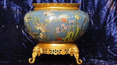 Brocante à Montbrison Charpille et Grange : vase chinois